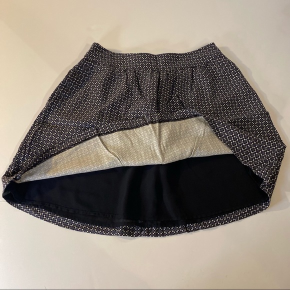 Gap Mini Skirt - Picture 3 of 10